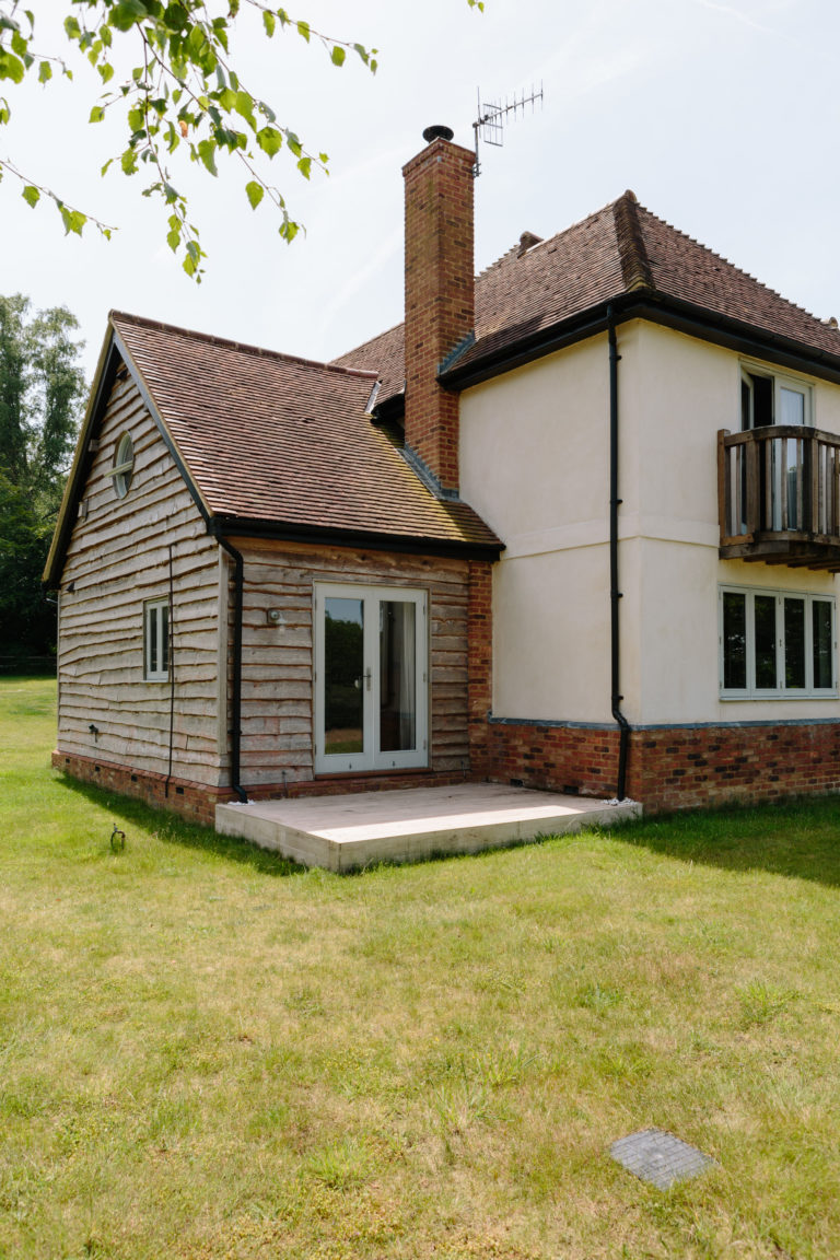 RANCH SURREY, GU5 - SHOOTFACTORY - OTHER UK HOUSES