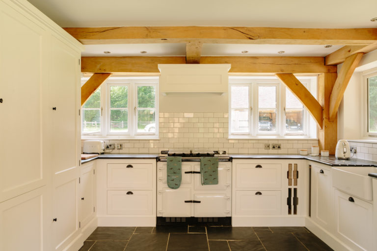 RANCH SURREY, GU5 - SHOOTFACTORY - OTHER UK HOUSES