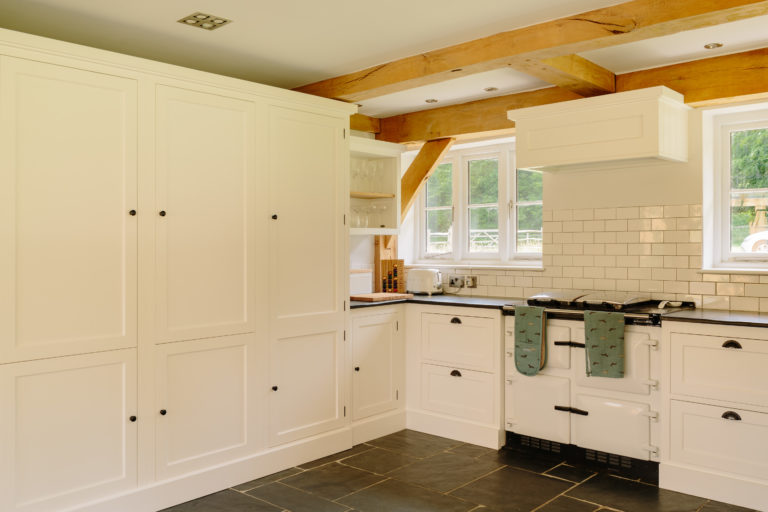 RANCH SURREY, GU5 - SHOOTFACTORY - OTHER UK HOUSES