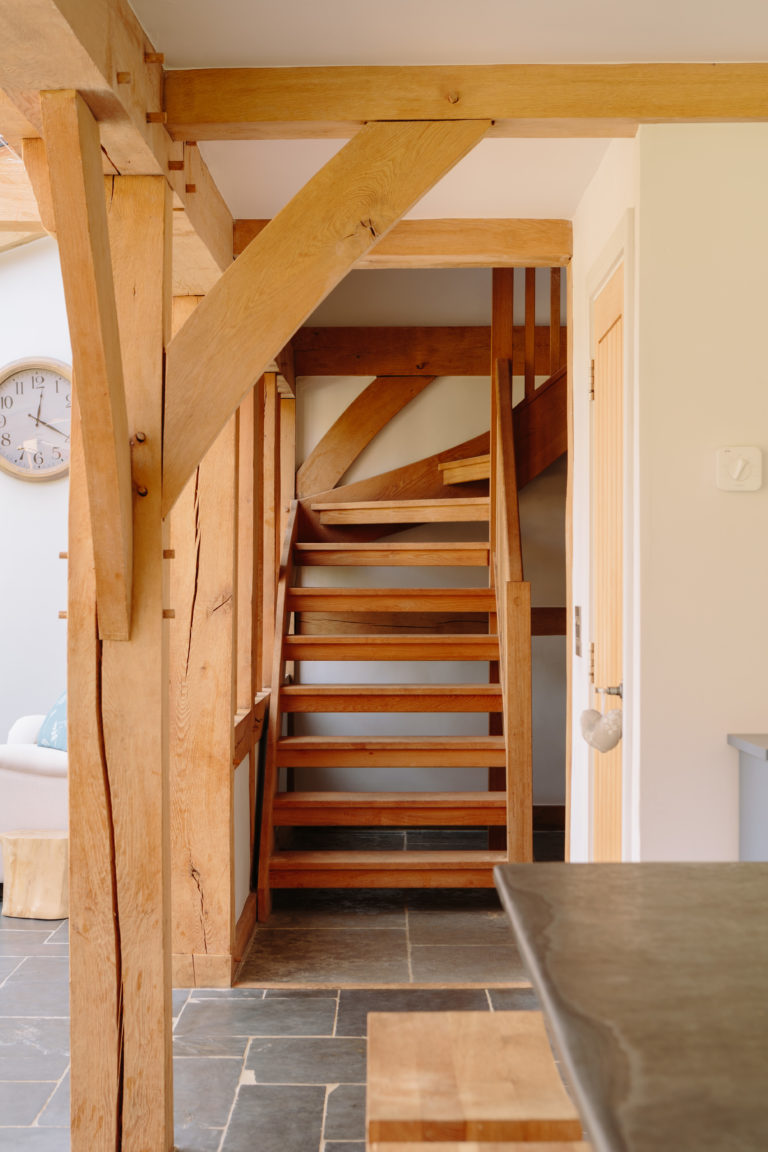 RANCH SURREY, GU5 - SHOOTFACTORY - OTHER UK HOUSES