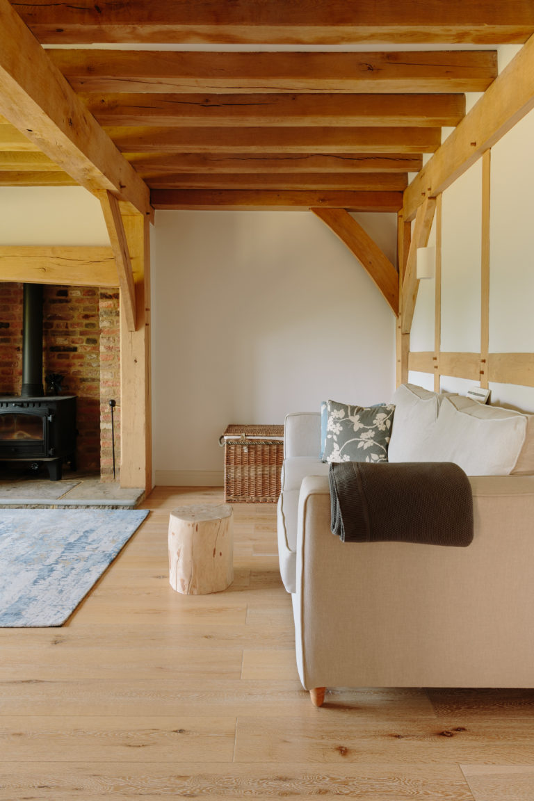 RANCH SURREY, GU5 - SHOOTFACTORY - OTHER UK HOUSES