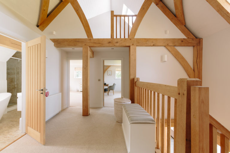 RANCH SURREY, GU5 - SHOOTFACTORY - OTHER UK HOUSES