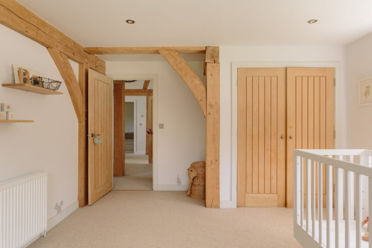 RANCH SURREY, GU5 - SHOOTFACTORY - OTHER UK HOUSES
