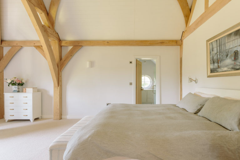 RANCH SURREY, GU5 - SHOOTFACTORY - OTHER UK HOUSES