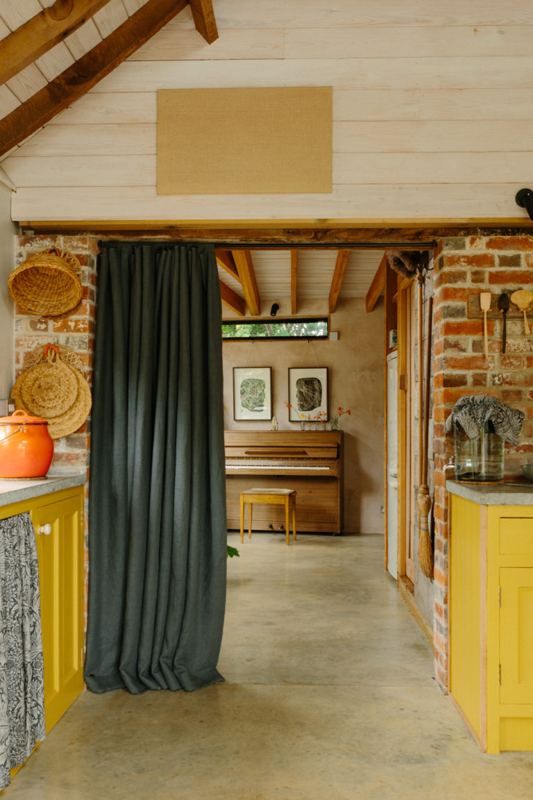 BASKET EAST SUSSEX, TN22 - SHOOTFACTORY - OTHER UK HOUSES
