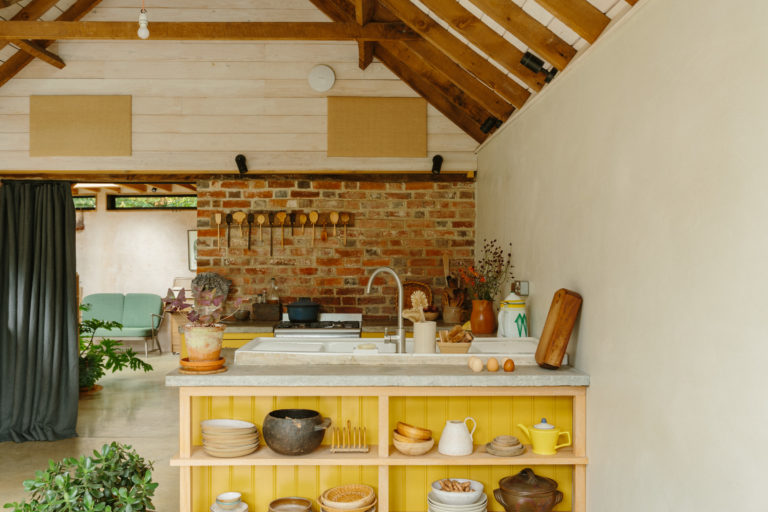 BASKET EAST SUSSEX, TN22 - SHOOTFACTORY - OTHER UK HOUSES
