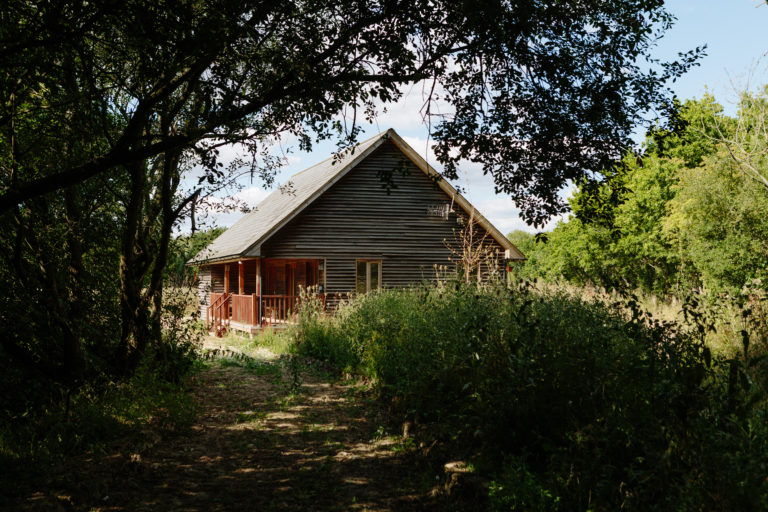 HAMBROOK BARN WEST SUSSEX, PO18 - SHOOTFACTORY - OTHER UK HOUSES