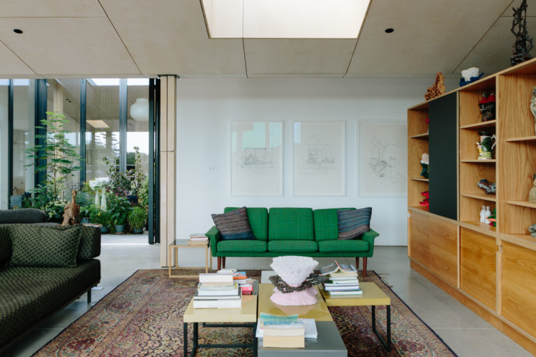 HAMBROOK BARN WEST SUSSEX, PO18 - SHOOTFACTORY - OTHER UK HOUSES