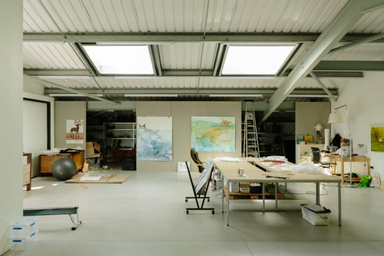 HAMBROOK BARN WEST SUSSEX, PO18 - SHOOTFACTORY - OTHER UK HOUSES