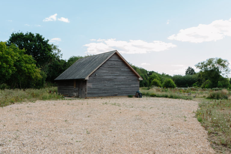 HAMBROOK BARN WEST SUSSEX, PO18 - SHOOTFACTORY - OTHER UK HOUSES