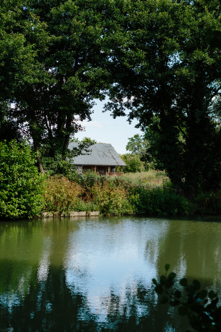 HAMBROOK BARN WEST SUSSEX, PO18 - SHOOTFACTORY - OTHER UK HOUSES
