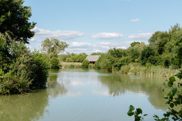 HAMBROOK BARN WEST SUSSEX, PO18 - SHOOTFACTORY - OTHER UK HOUSES