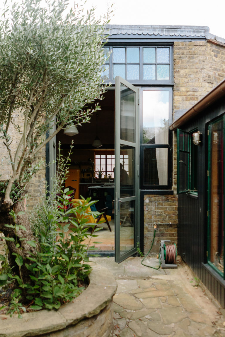 DASH STUDIO LONDON, W12 - SHOOTFACTORY - LONDON HOUSE