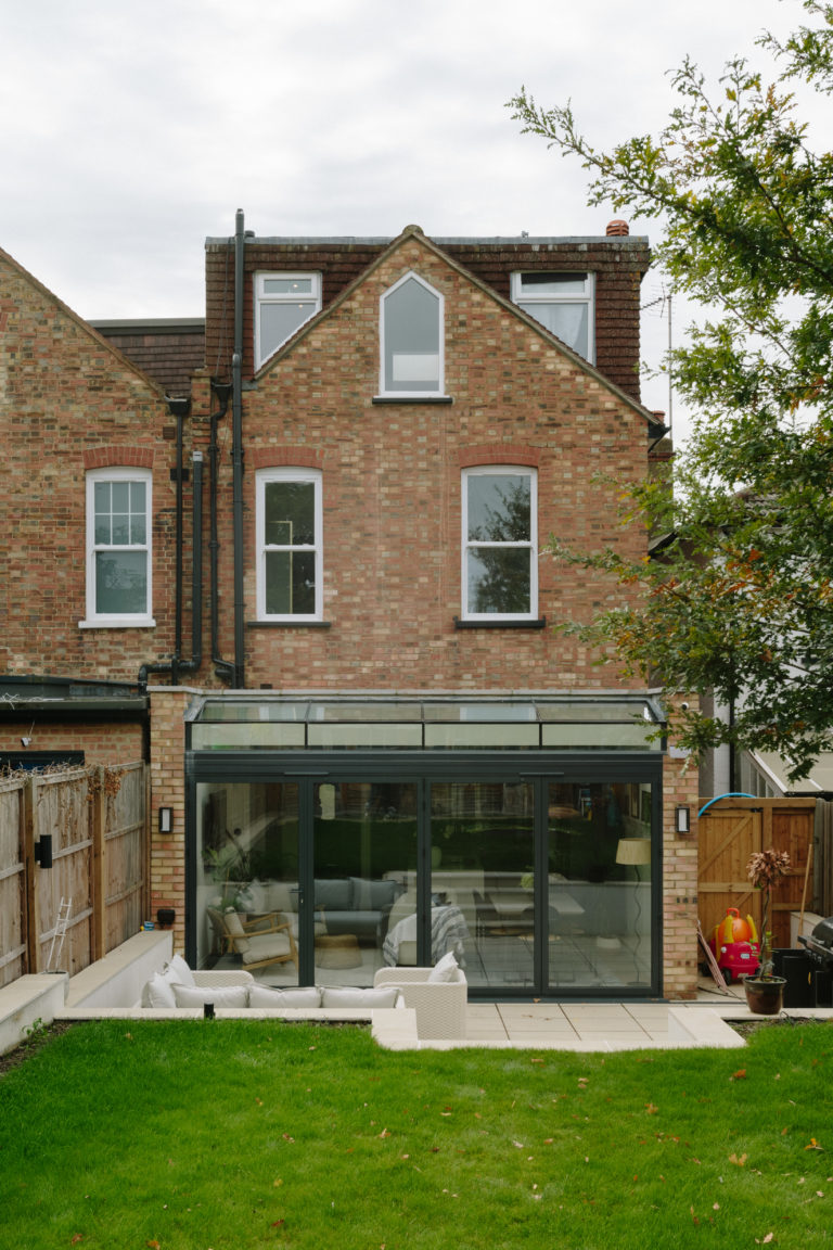 DAWS LONDON, NW7 -SHOOTFACTORY - LONDON HOUSES