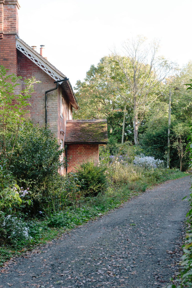HIGHWOOD KENT, ME13 - SHOOTFACTORY - OTHER UK HOUSES