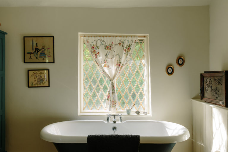 HIGHWOOD KENT, ME13 - SHOOTFACTORY - OTHER UK HOUSES