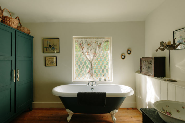 HIGHWOOD KENT, ME13 - SHOOTFACTORY - OTHER UK HOUSES