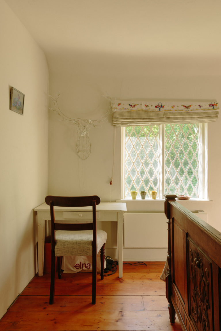 HIGHWOOD KENT, ME13 - SHOOTFACTORY - OTHER UK HOUSES
