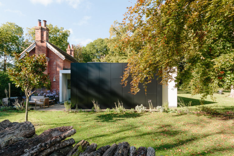 HIGHWOOD KENT, ME13 - SHOOTFACTORY - OTHER UK HOUSES