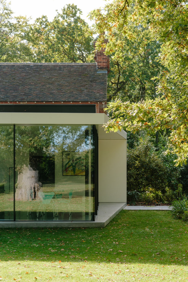 HIGHWOOD KENT, ME13 - SHOOTFACTORY - OTHER UK HOUSES