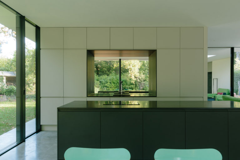 HIGHWOOD KENT, ME13 - SHOOTFACTORY - OTHER UK HOUSES