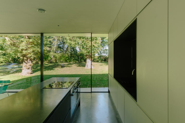 HIGHWOOD KENT, ME13 - SHOOTFACTORY - OTHER UK HOUSES