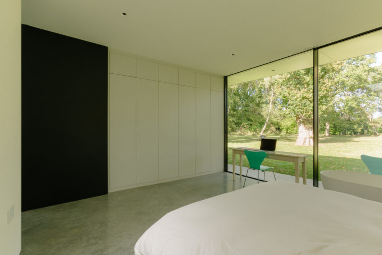HIGHWOOD KENT, ME13 - SHOOTFACTORY - OTHER UK HOUSES