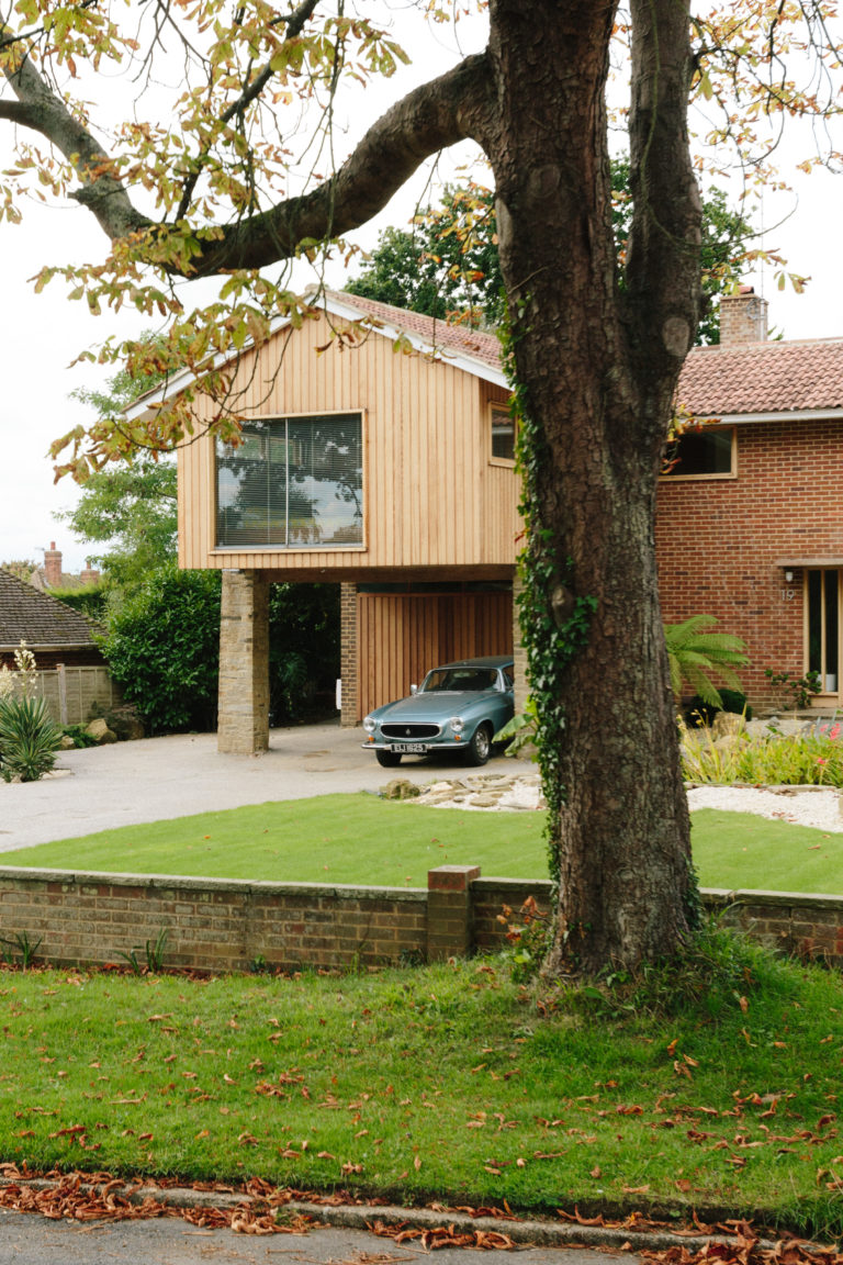 OUTSPAN BEXHILL, TN39 - SHOOTFACTORY - OTHER UK HOUSES