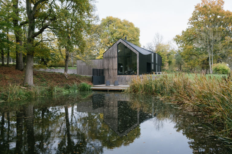 BLACK BARN KENT, TN17 - SHOOTFACTORY - OTHER UK HOUSES