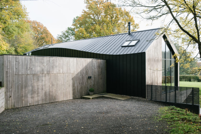 BLACK BARN KENT, TN17 - SHOOTFACTORY - OTHER UK HOUSES