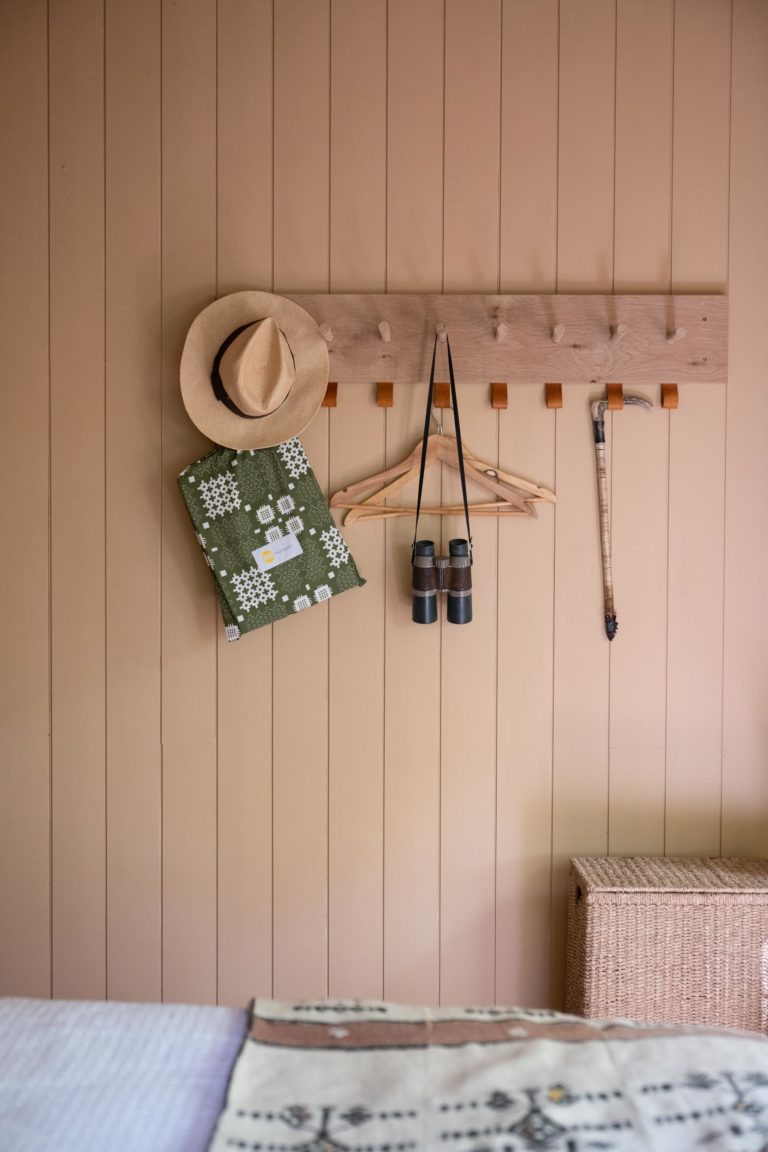 TREEHOUSE HEREFORDSHIRE, HR4 - SHOOTFACTORY - QUIRKY & UNUSUAL LOCATIONS