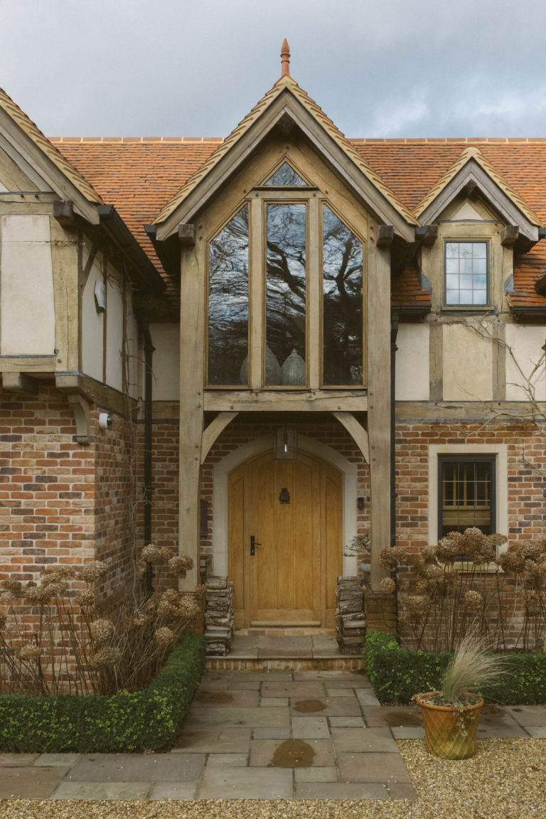 AUTUMN SURREY, CR3 - SHOOTFACTORY - OTHER UK HOUSES