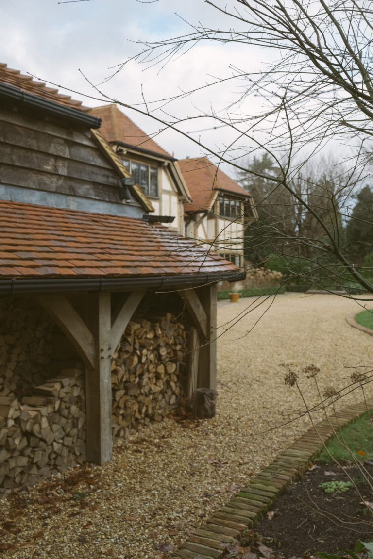 AUTUMN SURREY, CR3 - SHOOTFACTORY - OTHER UK HOUSES