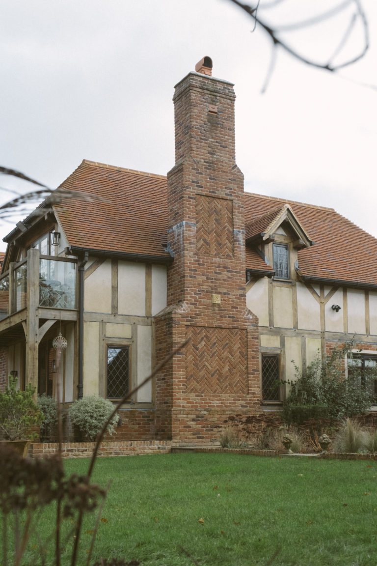 AUTUMN SURREY, CR3 - SHOOTFACTORY - OTHER UK HOUSES