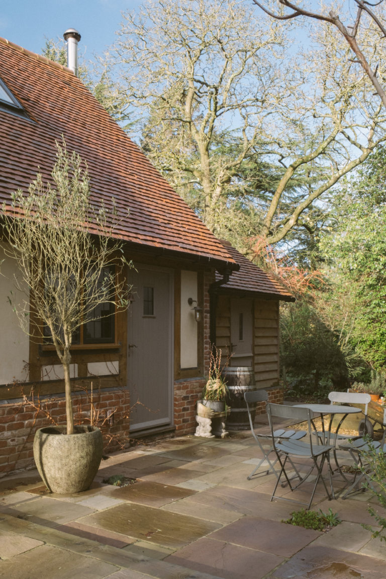 AUTUMN SURREY, CR3 - SHOOTFACTORY - OTHER UK HOUSES
