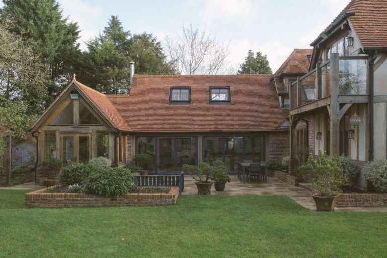 AUTUMN SURREY, CR3 - SHOOTFACTORY - OTHER UK HOUSES