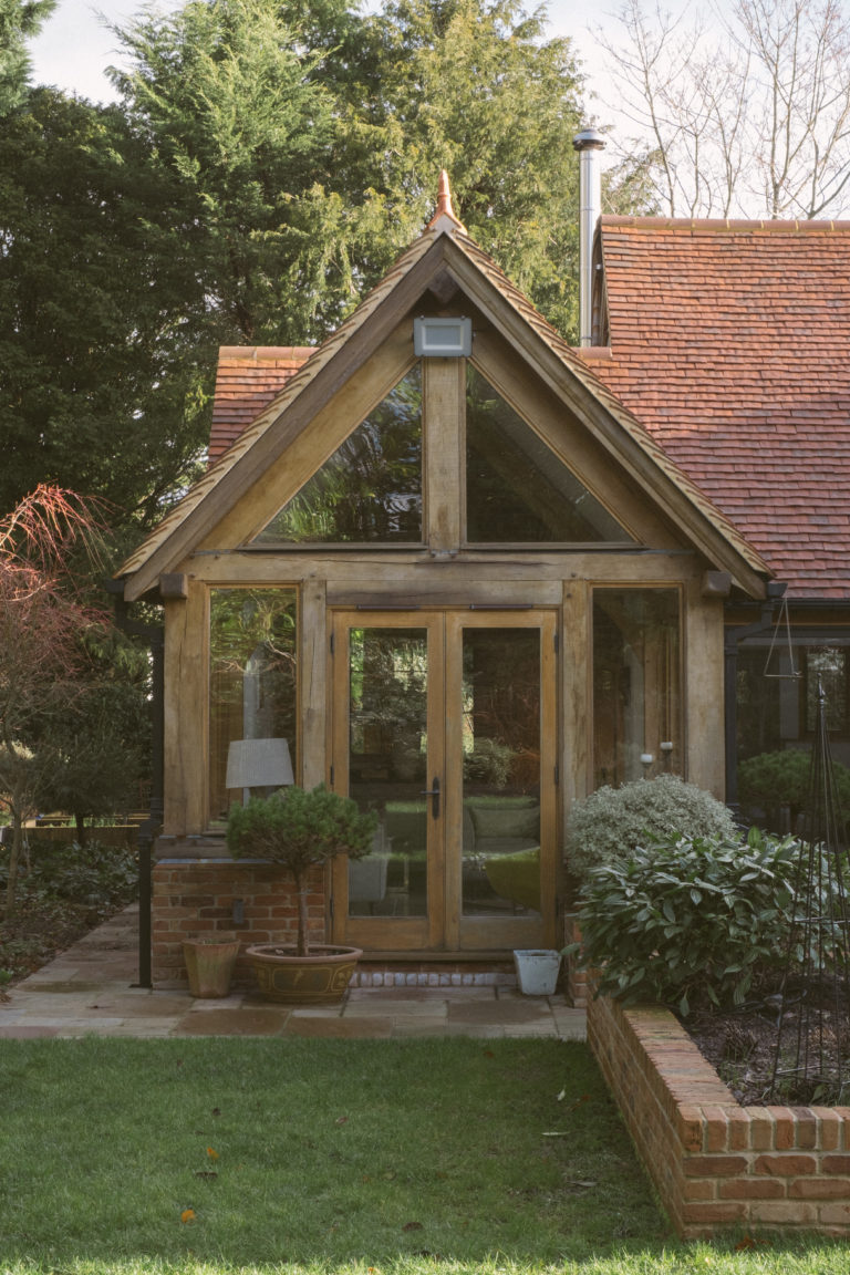 AUTUMN SURREY, CR3 - SHOOTFACTORY - OTHER UK HOUSES
