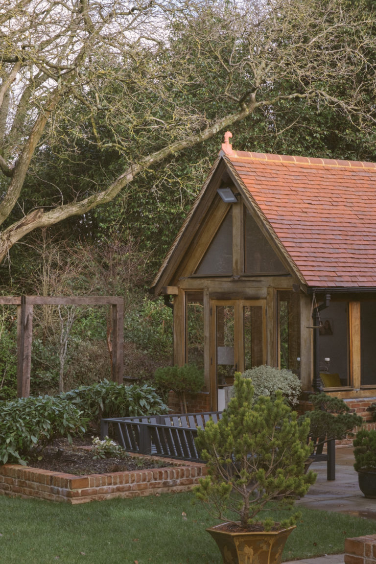 AUTUMN SURREY, CR3 - SHOOTFACTORY - OTHER UK HOUSES
