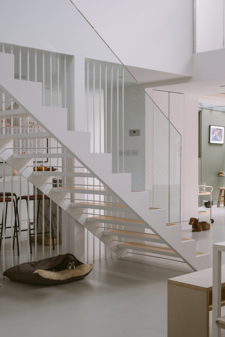 AIR, LONDON NW6 - SHOOTFACTORY - LONDON HOUSES