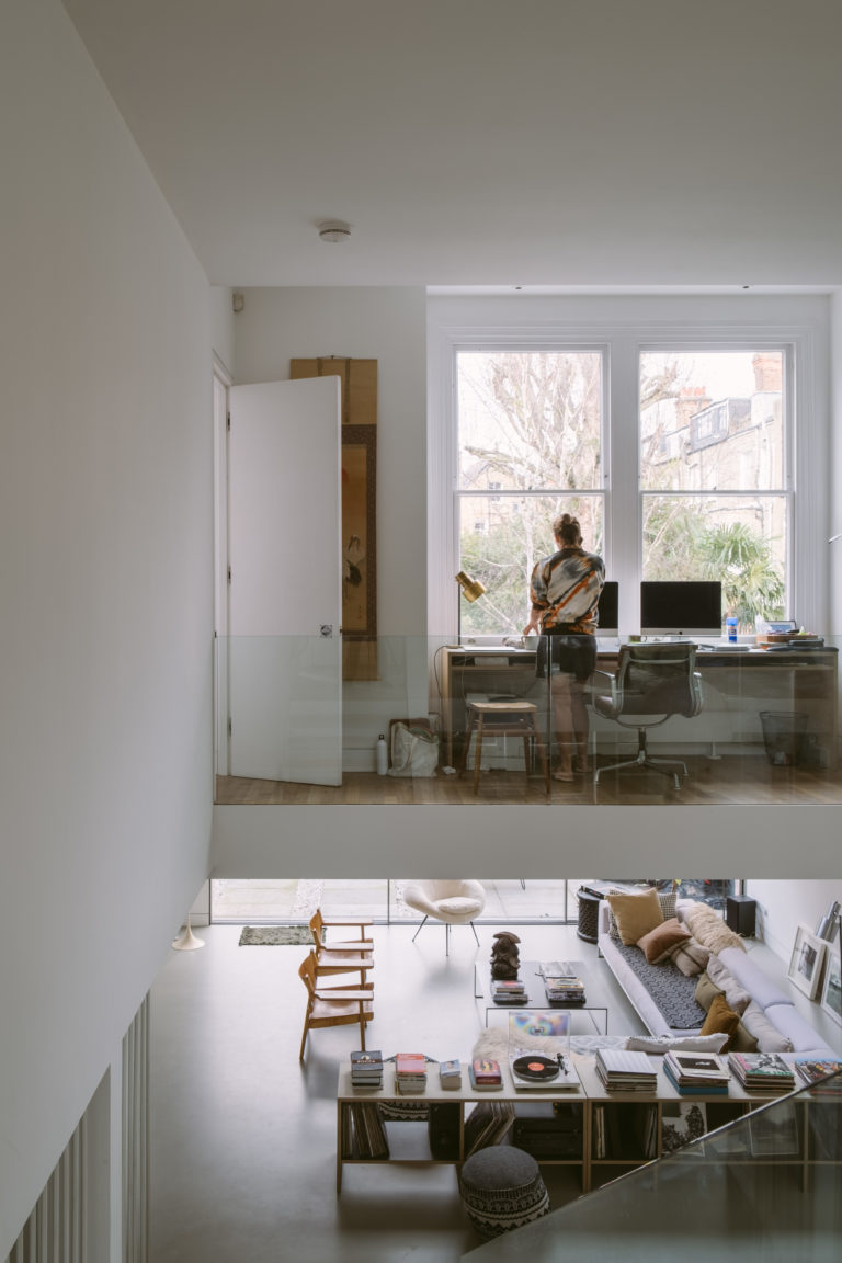 AIR, LONDON NW6 - SHOOTFACTORY - LONDON HOUSES