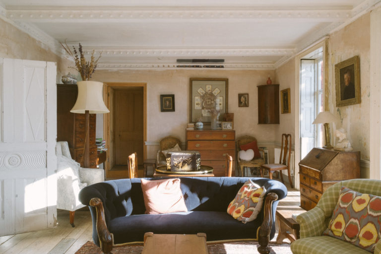 BYGONE LONDON, W6 - SHOOTFACTORY - LONDON HOUSES