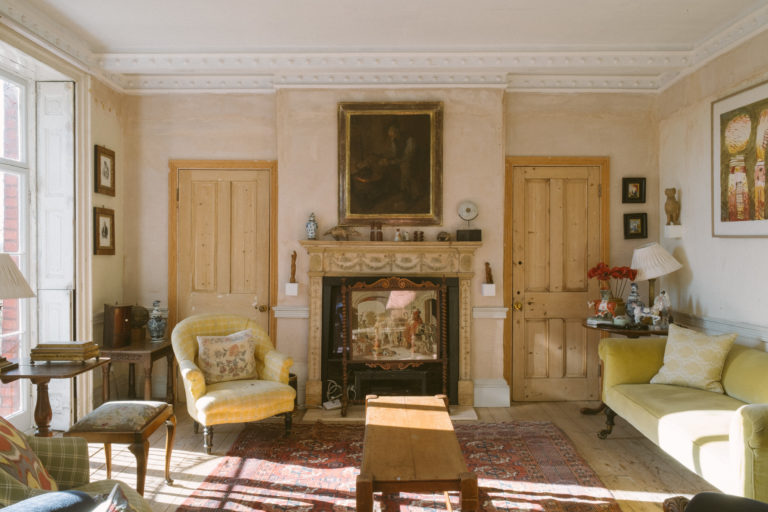 BYGONE LONDON, W6 - SHOOTFACTORY - LONDON HOUSES
