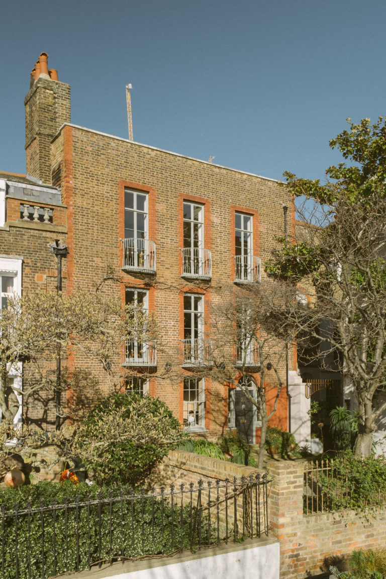 BYGONE LONDON, W6 - SHOOTFACTORY - LONDON HOUSES