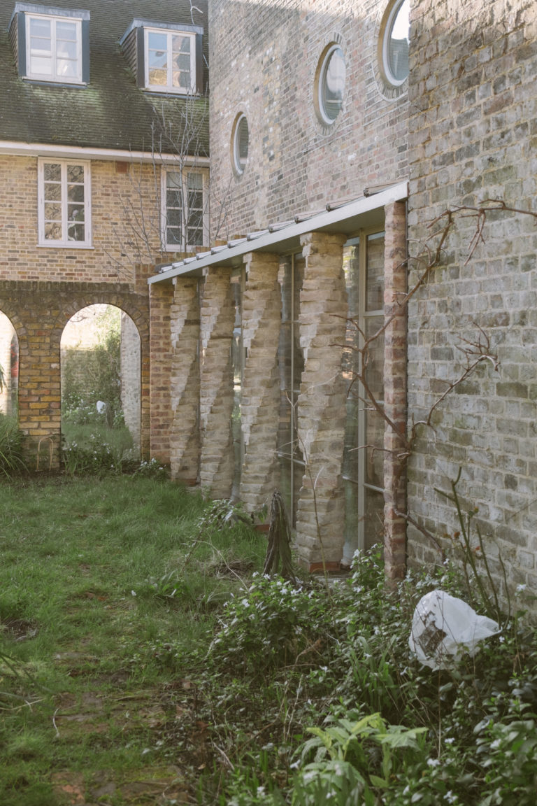 BYGONE LONDON, W6 - SHOOTFACTORY - LONDON HOUSES