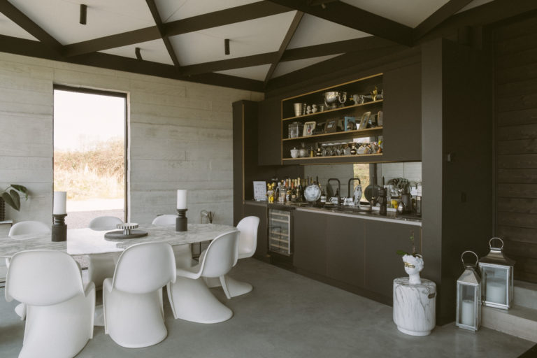 GLOVERS BARN ESSEX, CM17 - SHOOTFACTORY - OTHER UK HOUSES
