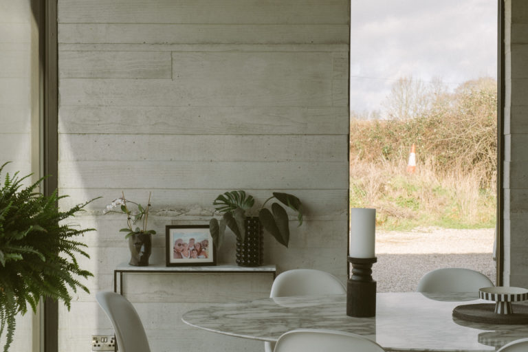 GLOVERS BARN ESSEX, CM17 - SHOOTFACTORY - OTHER UK HOUSES
