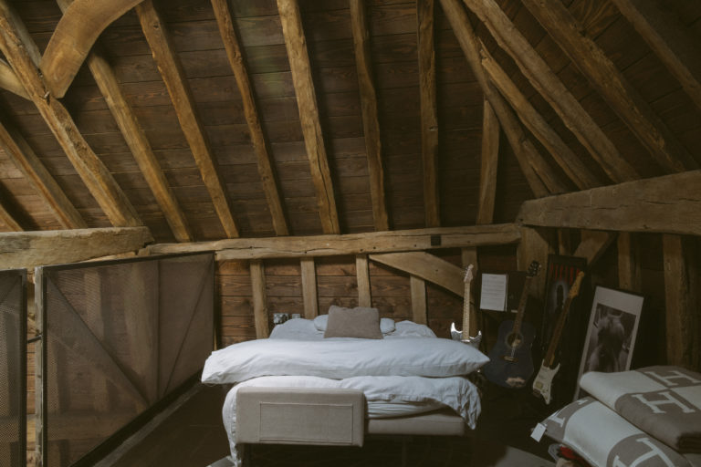 GLOVERS BARN ESSEX, CM17 - SHOOTFACTORY - OTHER UK HOUSES
