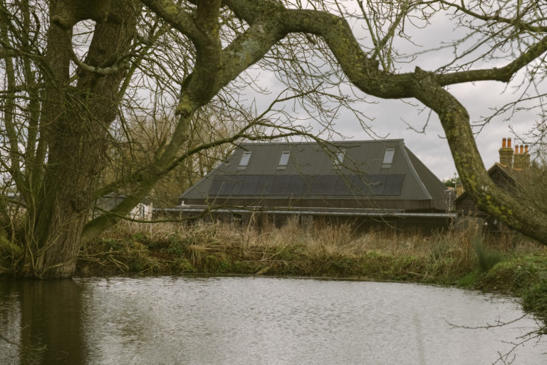 GLOVERS BARN ESSEX, CM17 - SHOOTFACTORY - OTHER UK HOUSES