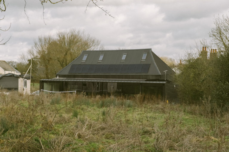 GLOVERS BARN ESSEX, CM17 - SHOOTFACTORY - OTHER UK HOUSES