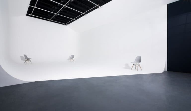 Photo Studio East - Artificial Light Studio in London - SHOOTFACTORY
